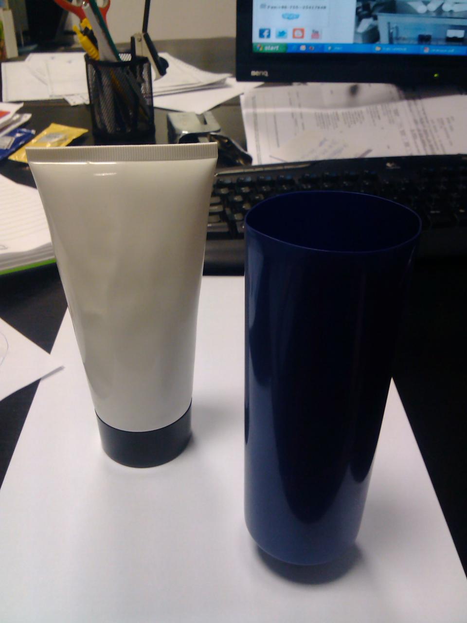 ultrasonic tubes sealing machine samples for tubes Selladora de tubos por ultrasonidos Marina Dimitrov.jpg