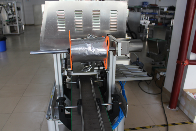 Maquina selladora de tarros de vidrio (1).JPG