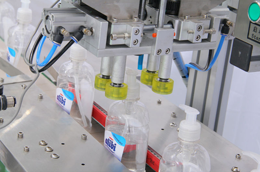 screw capping machine equipo tapador de rosca.jpg