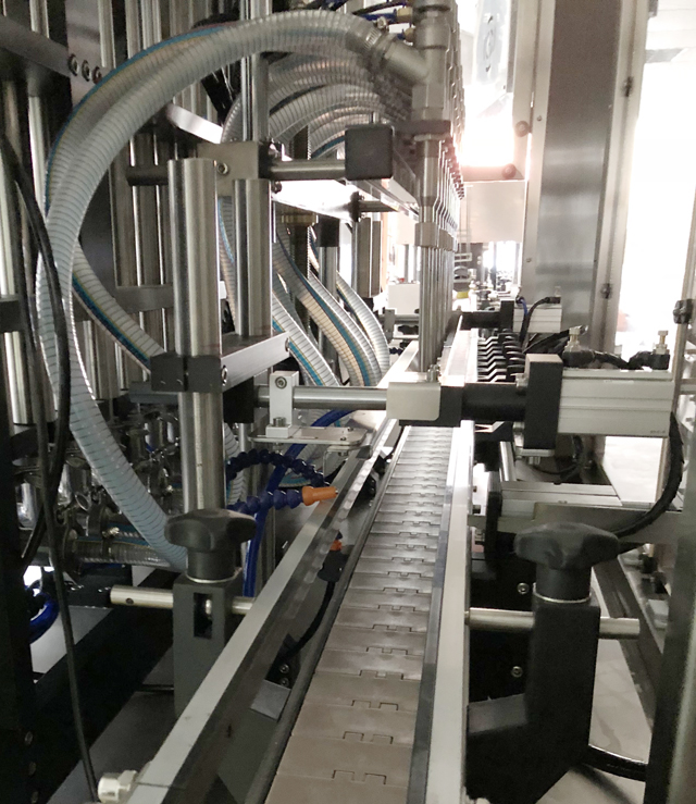 Maquina llenadora automatica.JPG