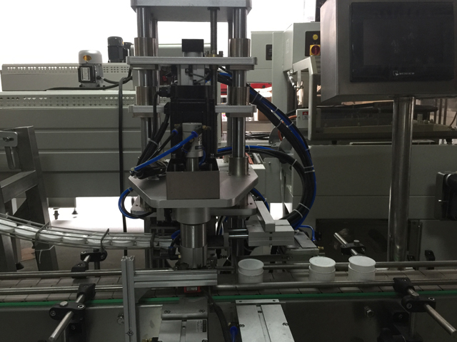 Maquina selladora de tarros.jpg