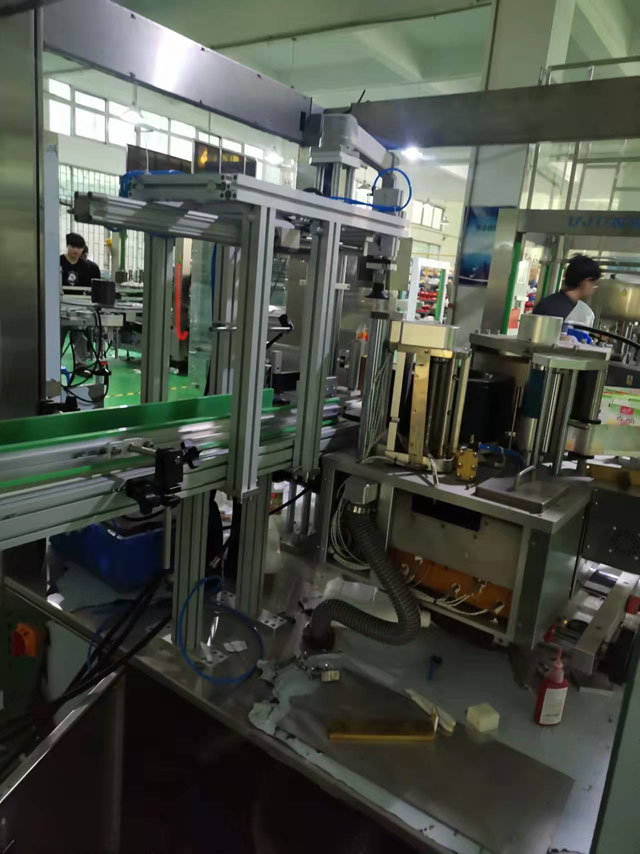 etiquetadora termofusible.jpg