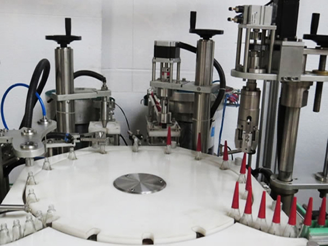 tapado rotatorio de relleno de esmalte de uñas.jpg