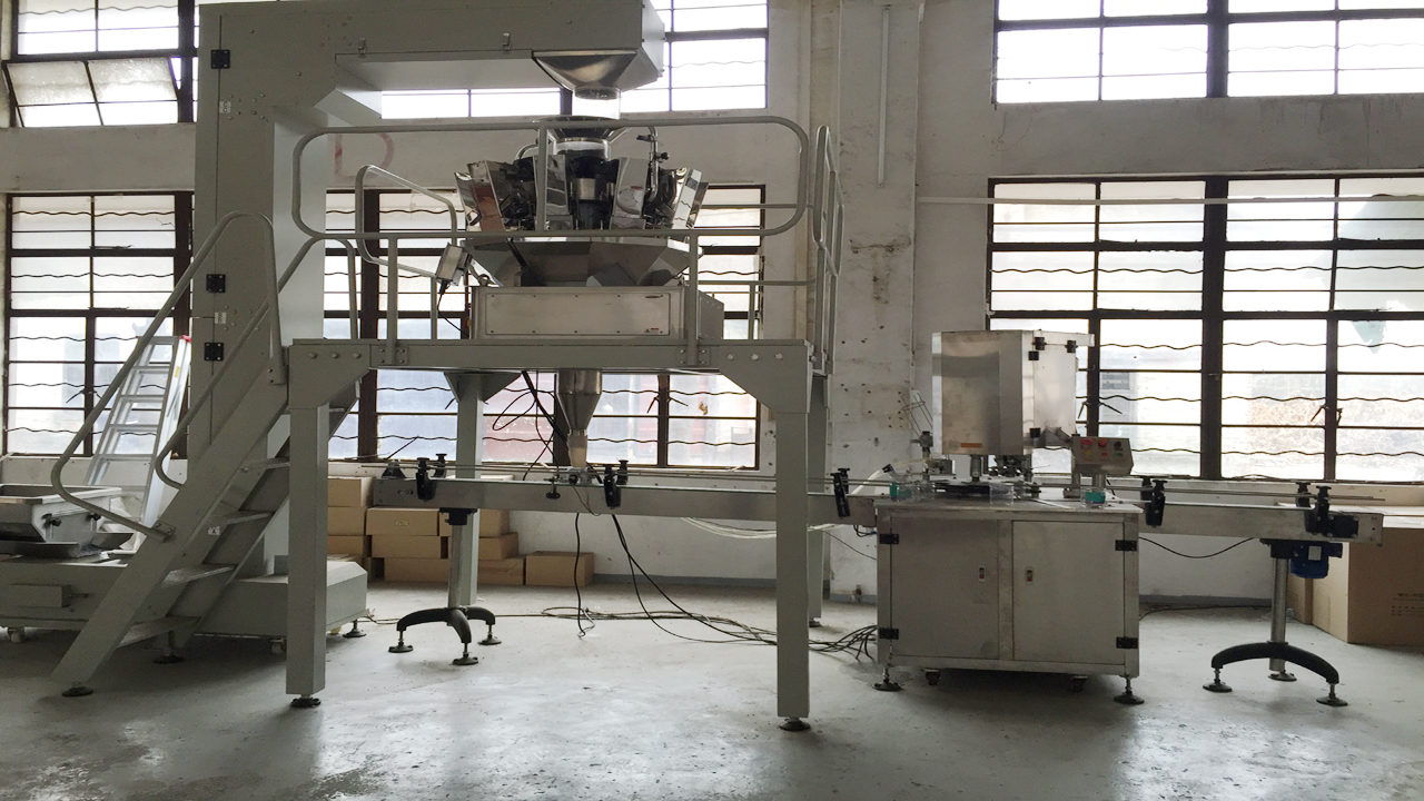 Maquinas de llenado y sellado de latas.jpg