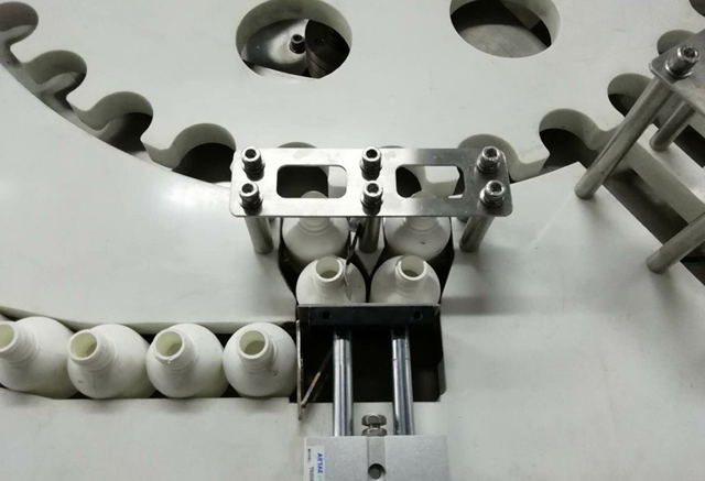 alimentador de biberones.jpg