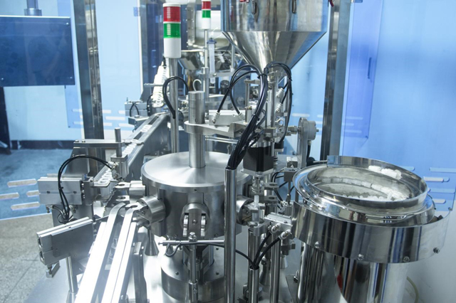 Línea de llenado de jeringas (3).jpg