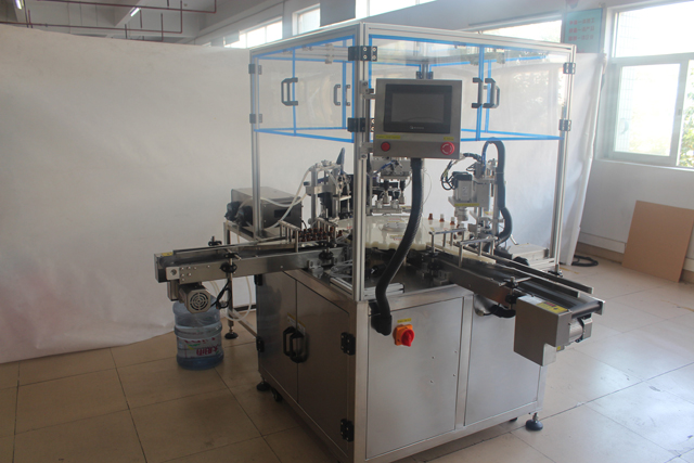 Imágenes reales de llenado, tapado y etiquetado.jpg