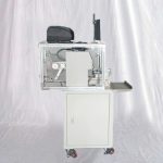 Máquina de etiquetado semiautomática para impresión y aplicación de etiquetas adhesivas para cables y alambres