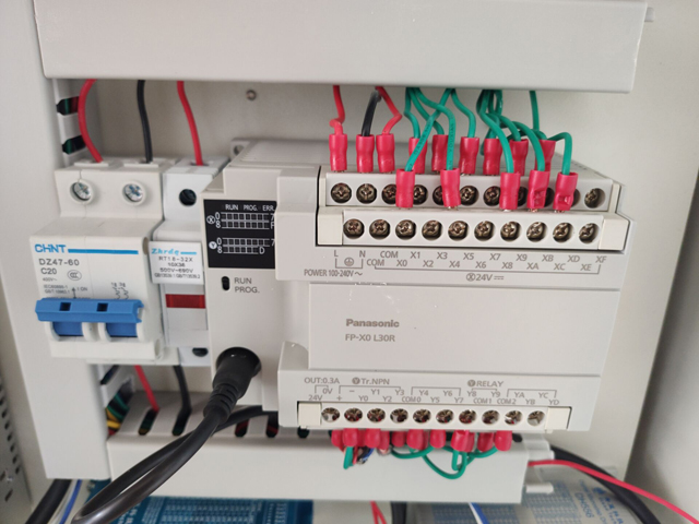 etiquetas impresión cables alambre máquina detalles (1).jpg