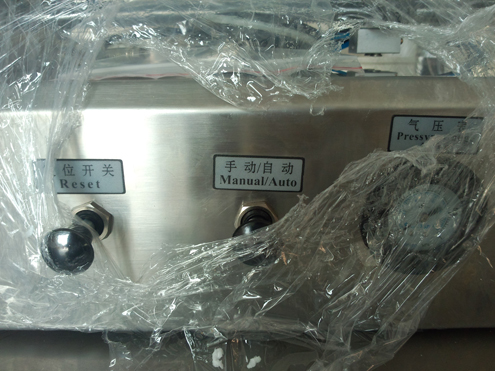 liquid filler semi automatic Botellas de 8 oz para gel para el cabello.jpg