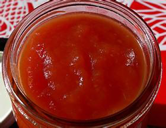 pepper sauce relleno de salsa de tomate.jpg