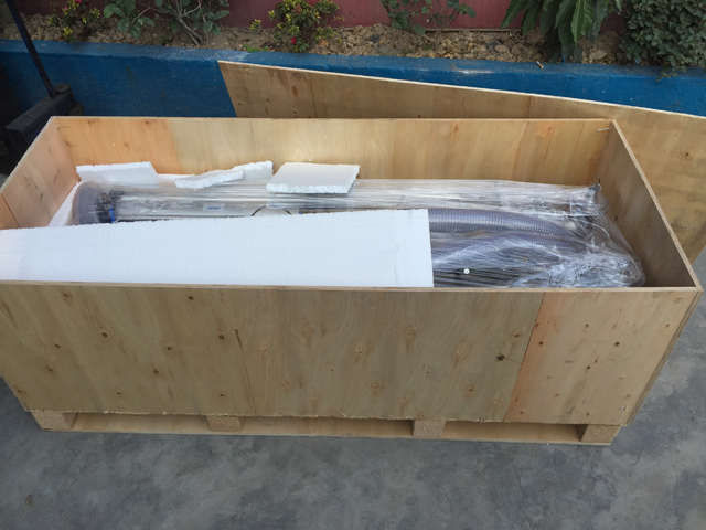 PLY wooden case packing for filling machine Maquinas llenadoras en caja de madera.jpg