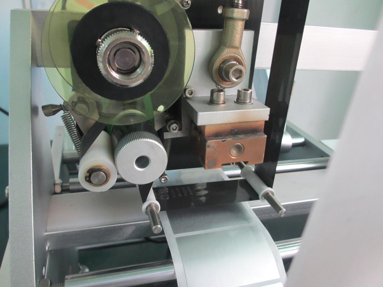 syringe labeling with printing coding function Etiqueta de jeringa con codificador de impresión (5).JPG