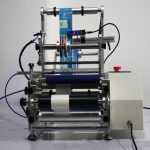 Máquina etiquetadora semiautomática de frascos redondos y viales con jeringa