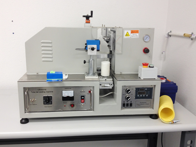 equipo sellador ultrasonico.jpg