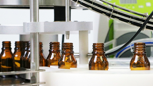 Llenadora de botellas tipo sobremesa.jpg