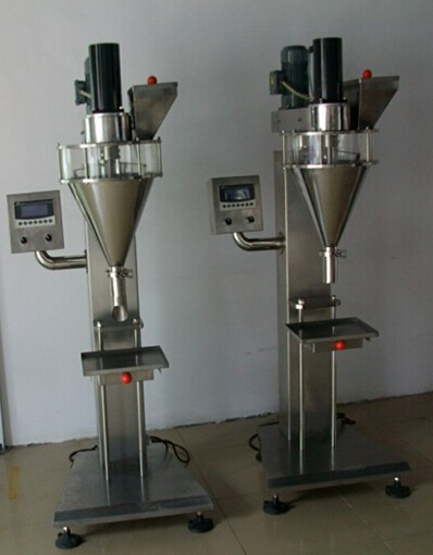two sets of powder filling machine ready to export Dos en fila para máquinas llenadoras.jpg