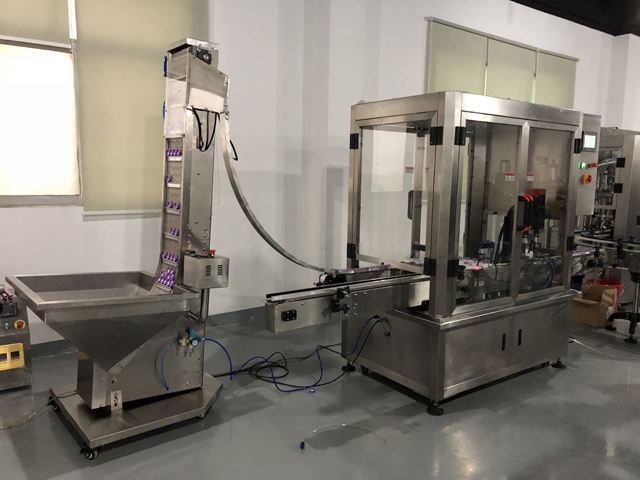 Maquina tapadora de cosmeticos.JPG