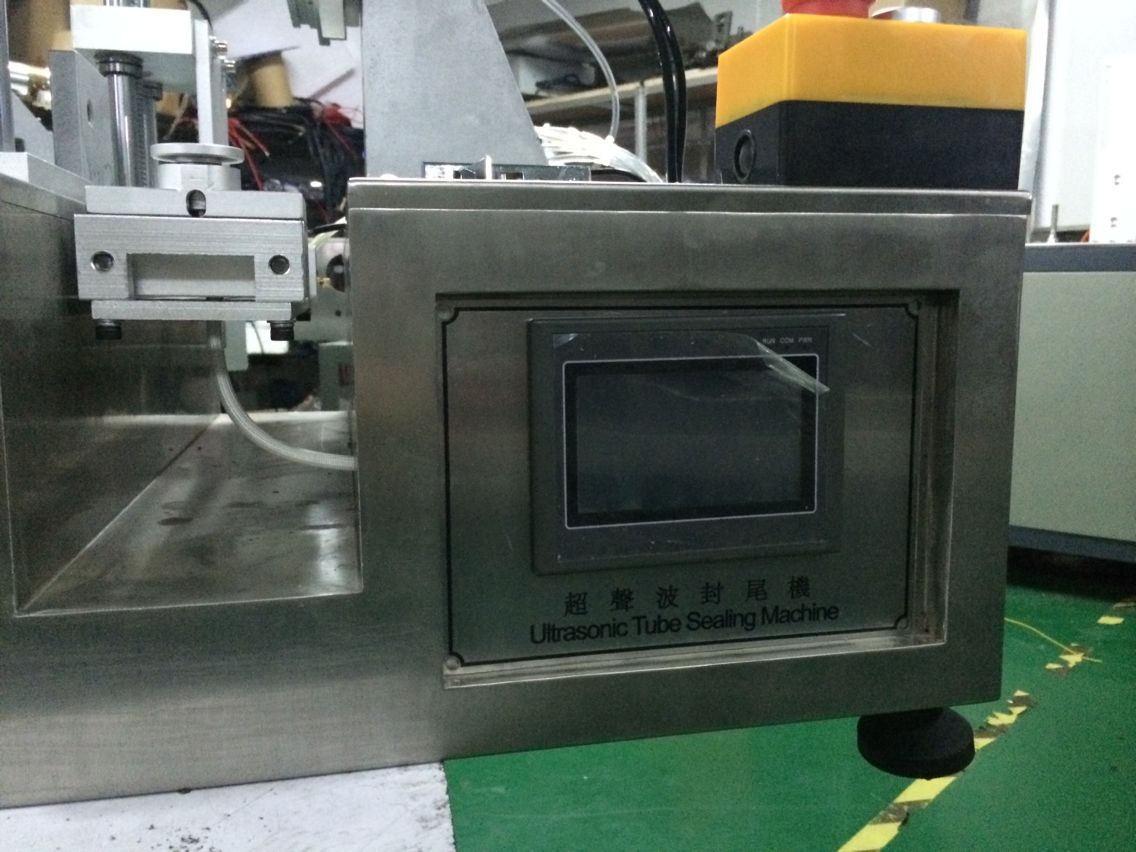 Sellador PLC por ultrasonidos (3).jpg